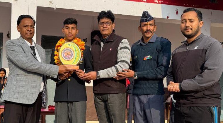 26 जनवरी परेड से प्रतिभाग कर लौटे एनसीसी कैडेट का हुआ सैंट लामार्ट विद्यालय मे स्वागत
