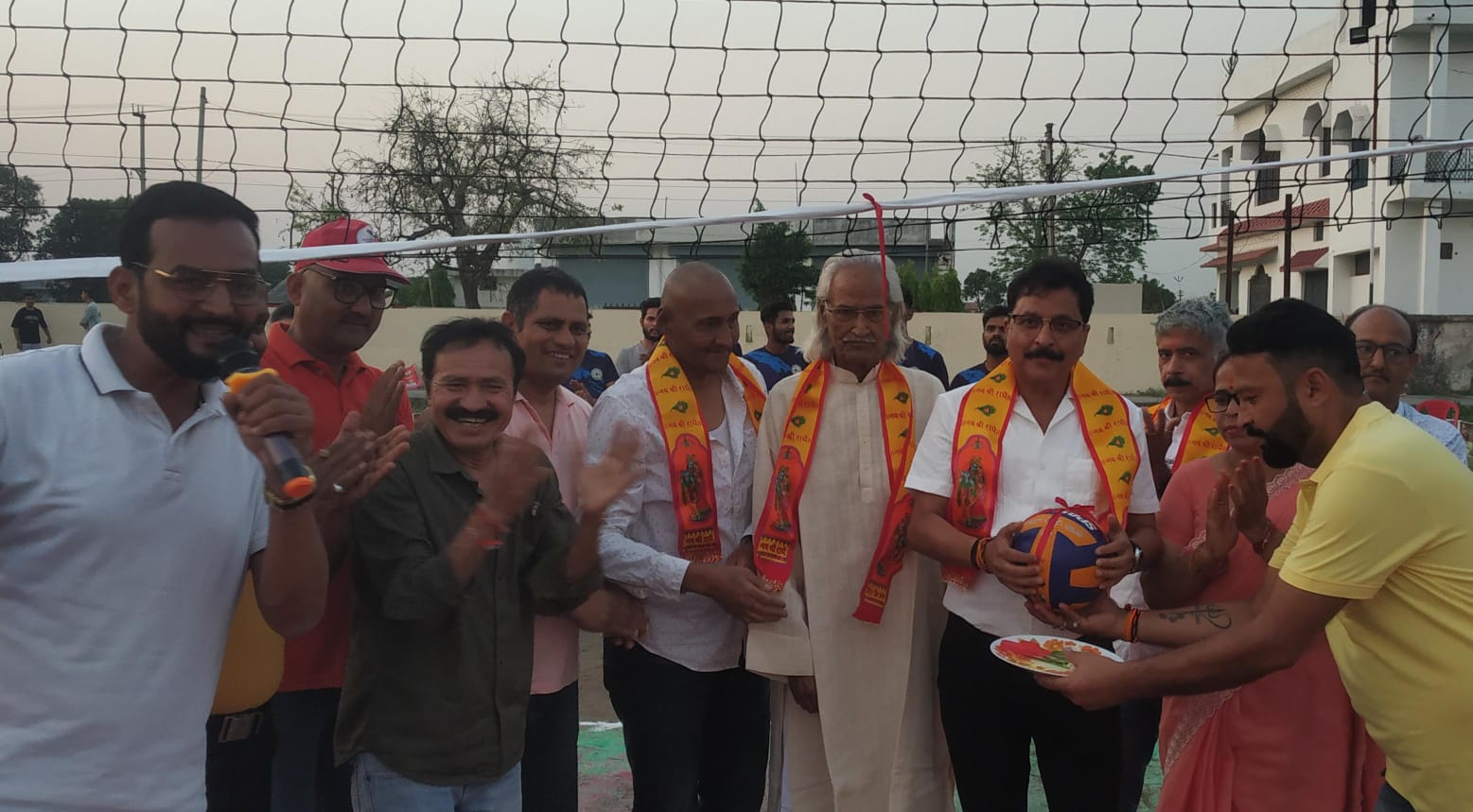 जवाहरनगर मे  रुद्रपुर ने पंतनगर को हराकर जीता उद्धघाटन मैच