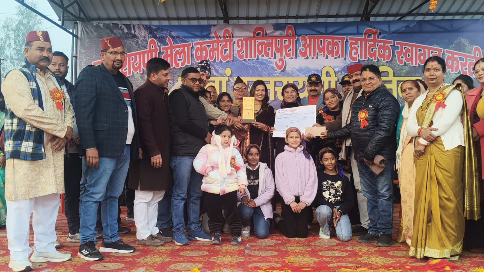 शांतिपुरी उत्तरायणी महोत्सव की सिल्वर जुबली में सांस्कृतिक कार्यक्रमों ने बांधा समा