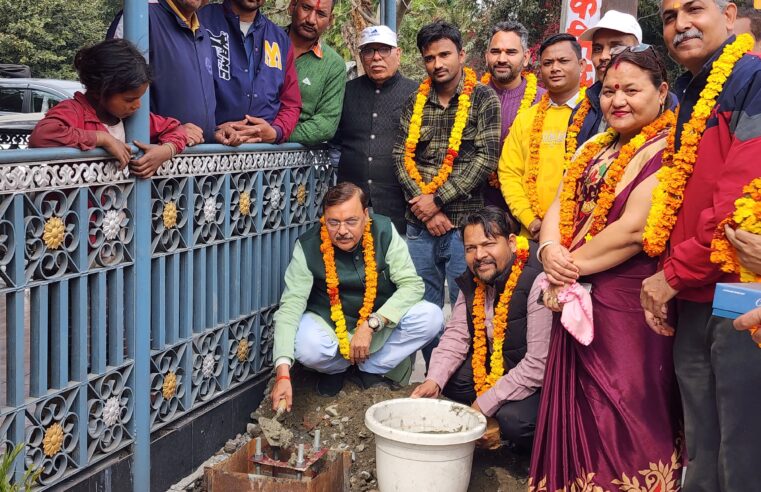 एक करोड़ रुपये की 140 आधुनिक स्ट्रीट लाइटो से जगमगायेगा नगला