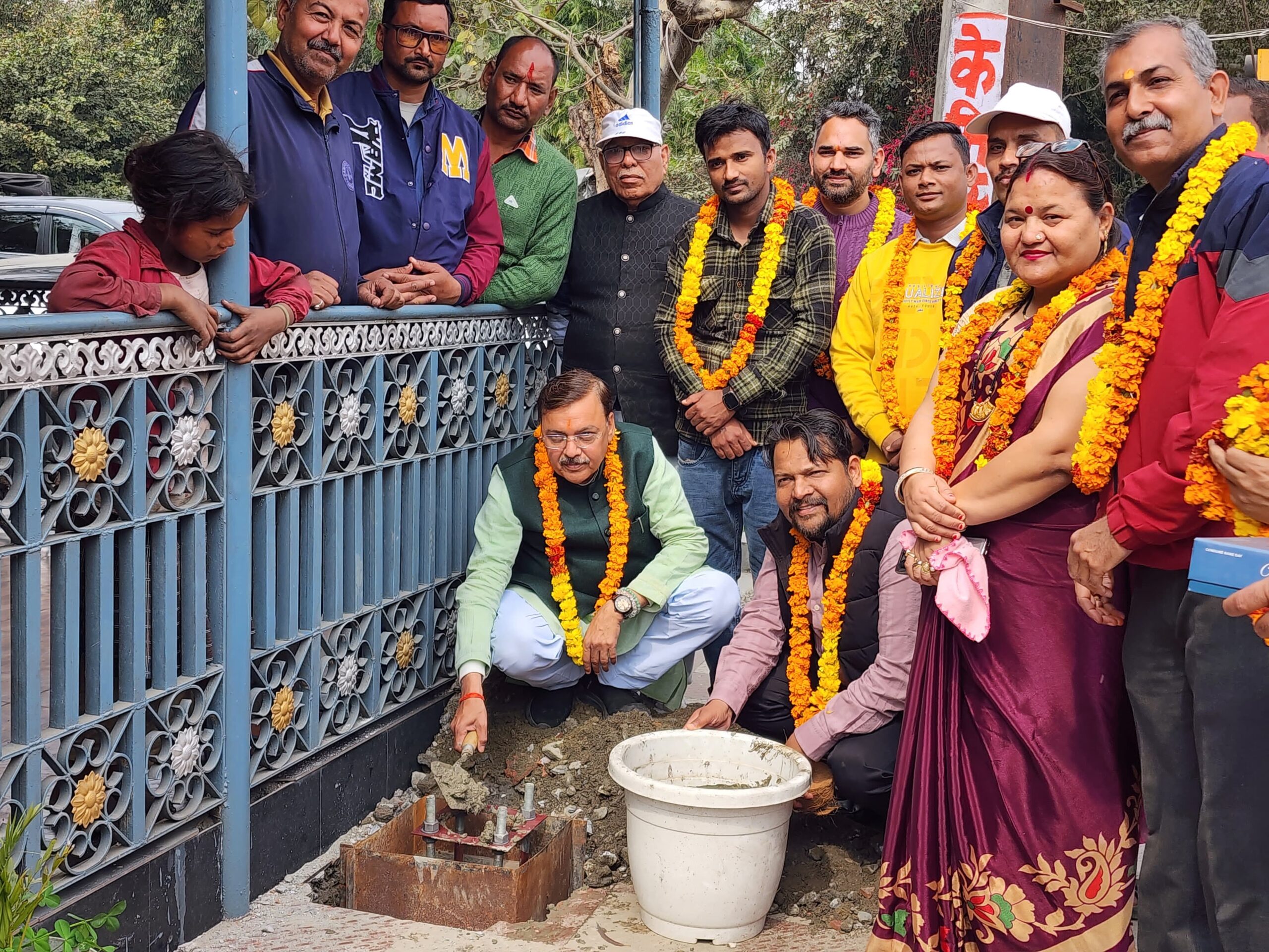 एक करोड़ रुपये की 140 आधुनिक स्ट्रीट लाइटो से जगमगायेगा नगला