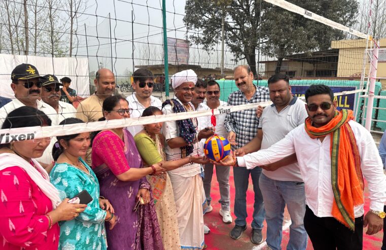 देखे :- शांतिपुरी न०४ में कौन जीता ग्रामीण स्तरीय बॉलीबॉल प्रतियोगिता